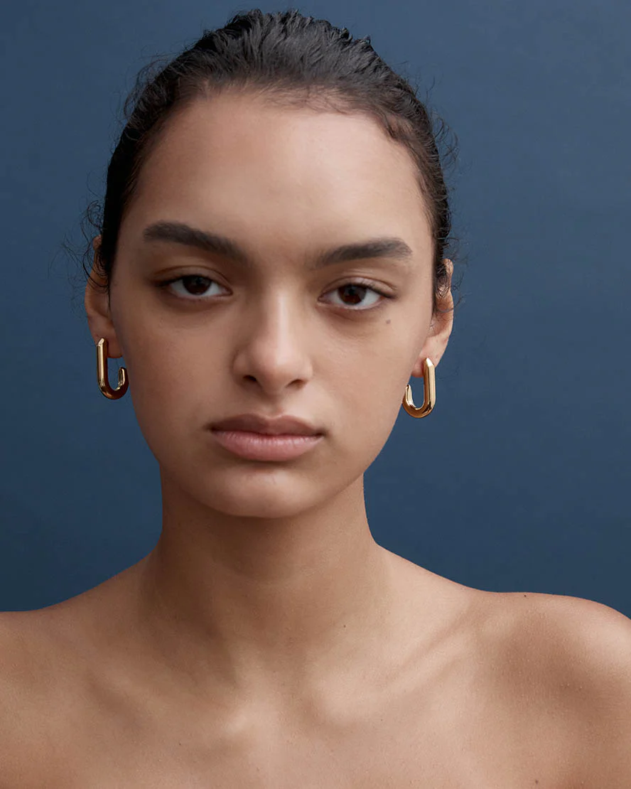 Angus Earrings in Gold - Image 3
