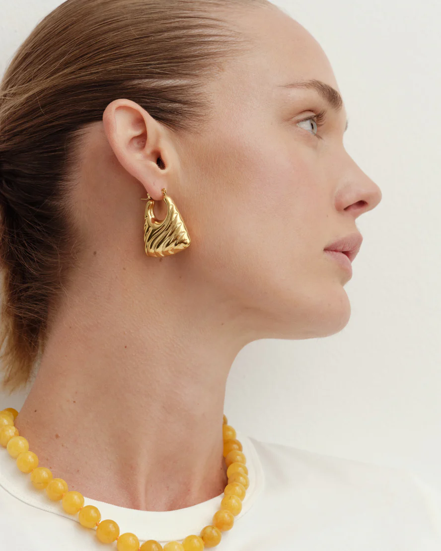 Anja Hoop Earrings Gold - Image 2