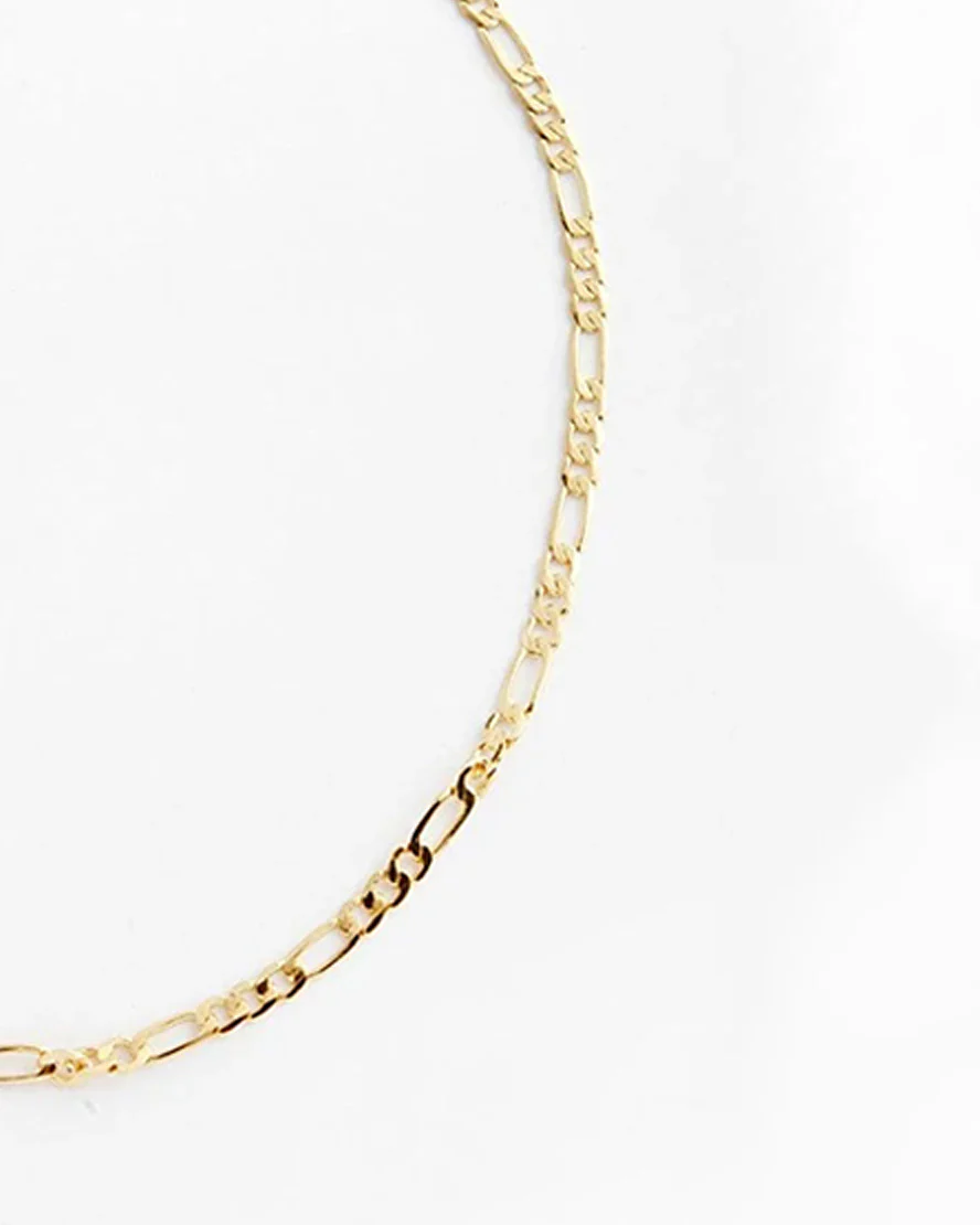 Boyfriend Chain in Gold - Image 3
