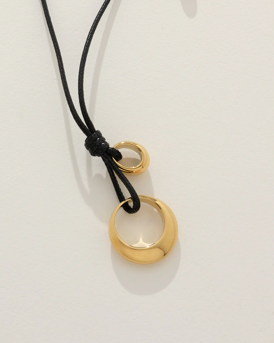 Brisa Necklace in Gold - Image 4