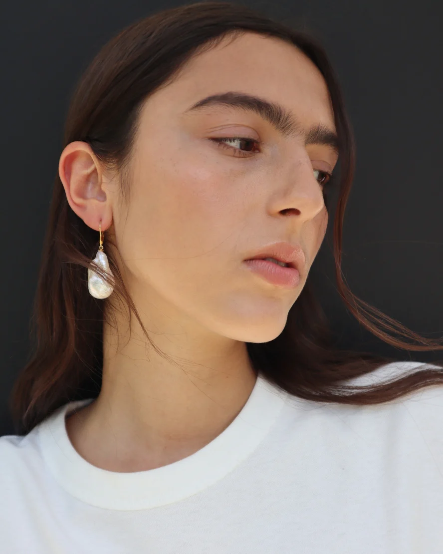 Cocoon Pearl Earrings Gold - Image 7