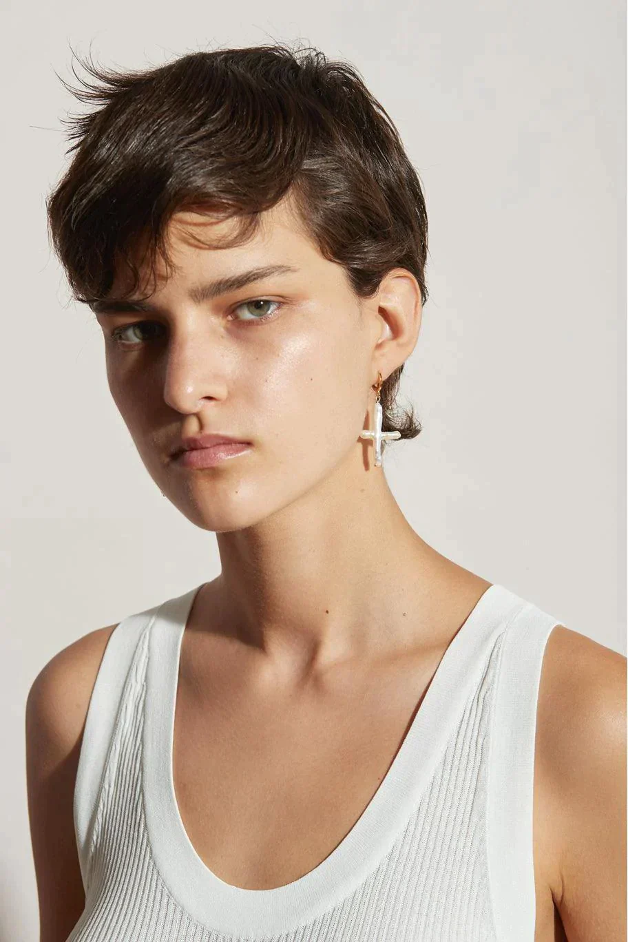Cross Pearl Earrings - Image 3