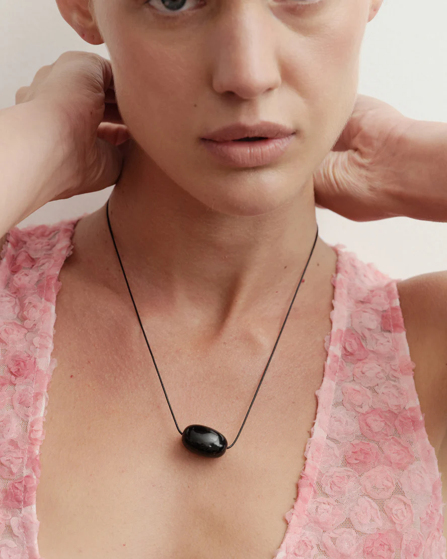 Eva Necklace Black - Image 2