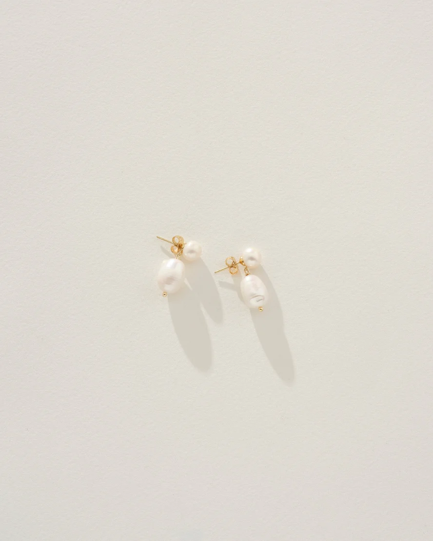 Gennie Pearl Earrings