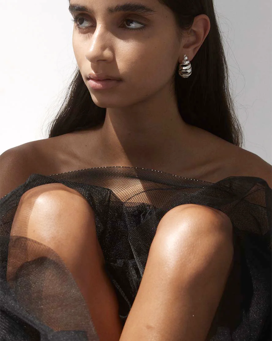 Gwen Earrings in Silver - Image 7