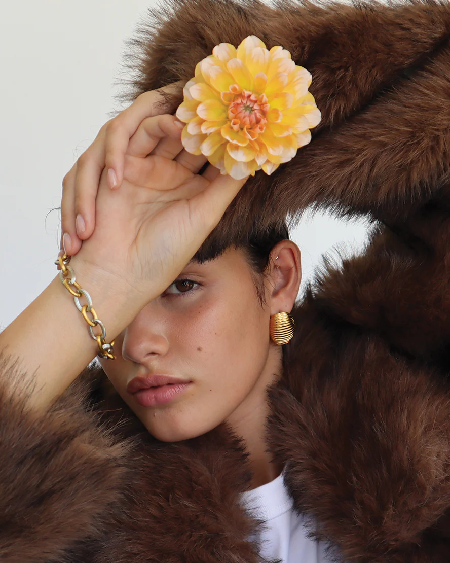 Mara Earrings in Gold - Image 5