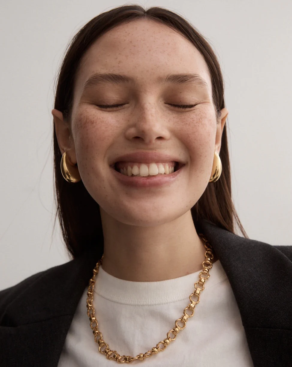 Marcello Earrings in Gold - Image 3