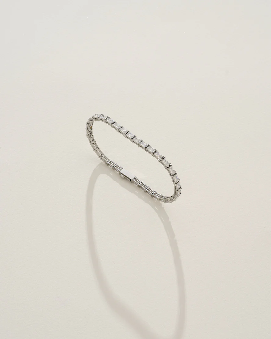 Naya Bangle in Silver - Image 3