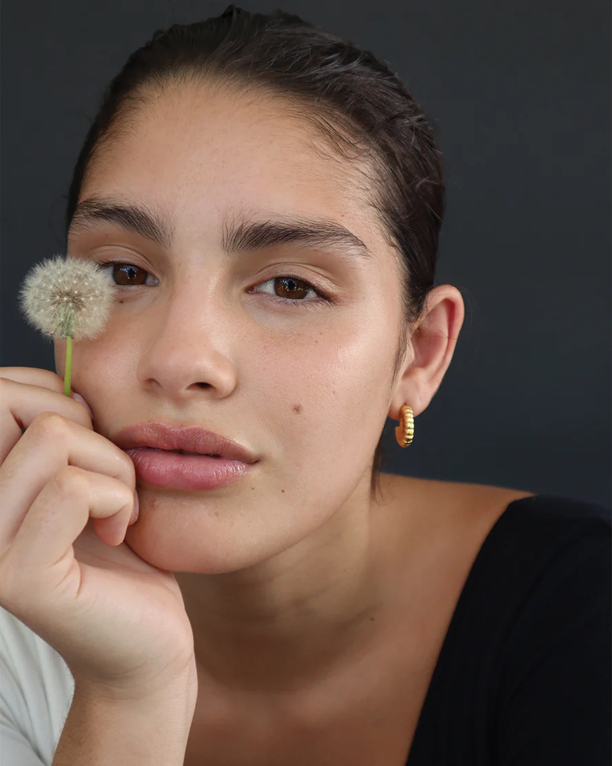 Nola Earrings in Gold - Image 3