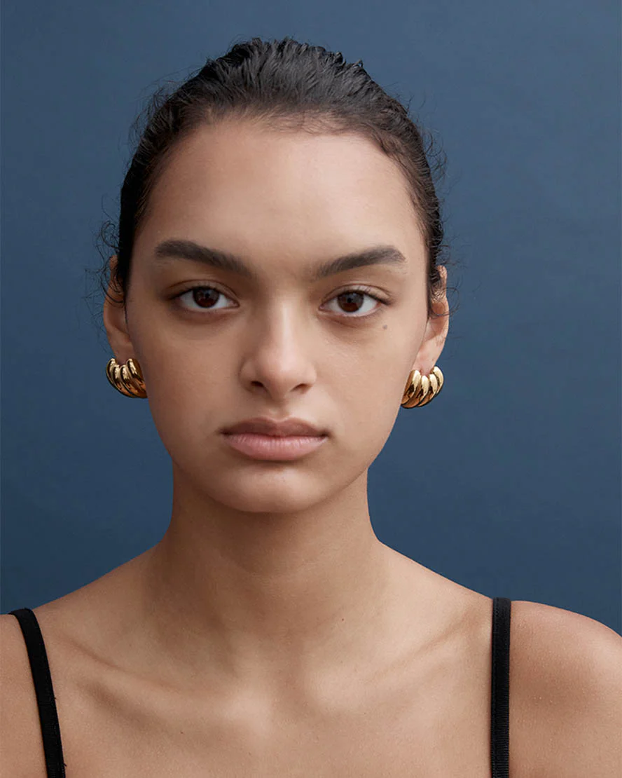Nova Earrings in Gold - Image 3