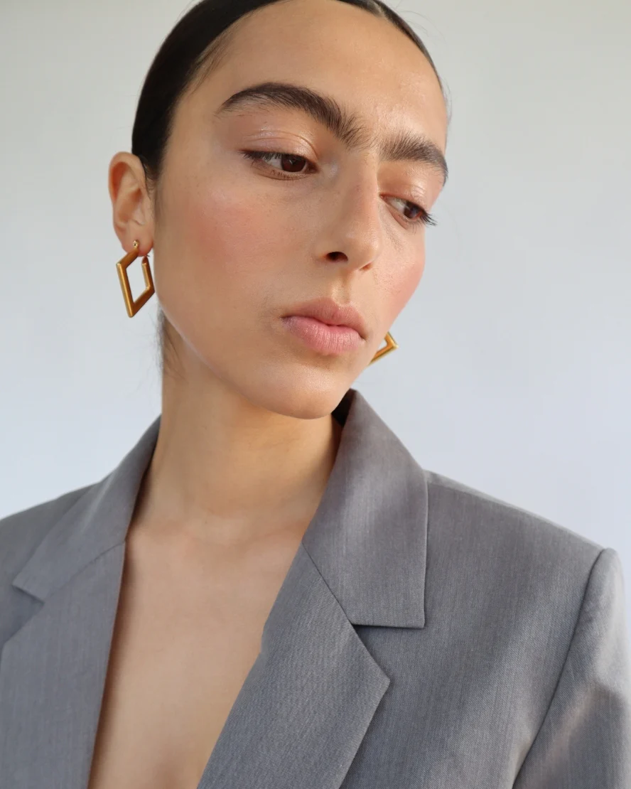Patrick Earrings in Gold - Image 5