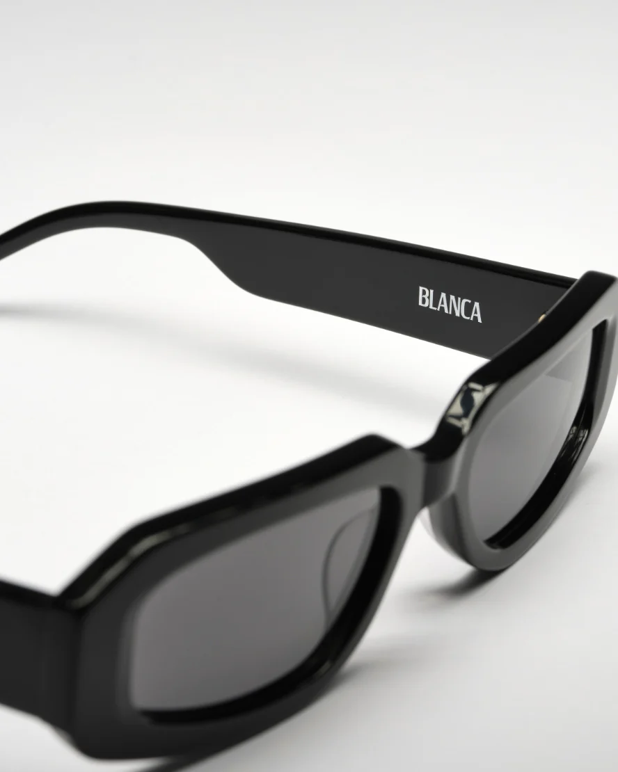 Roux Sunglasses Black - Image 3