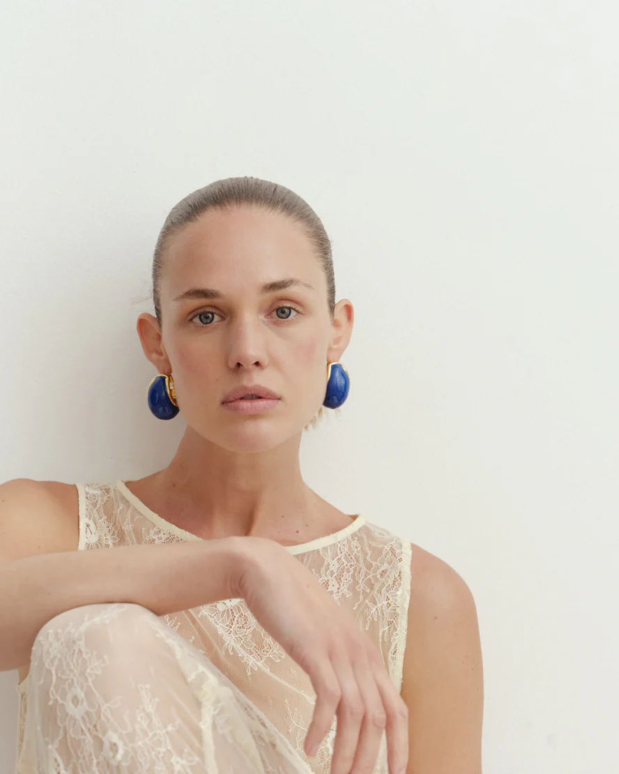 Thiago Earrings in Gold - Image 3
