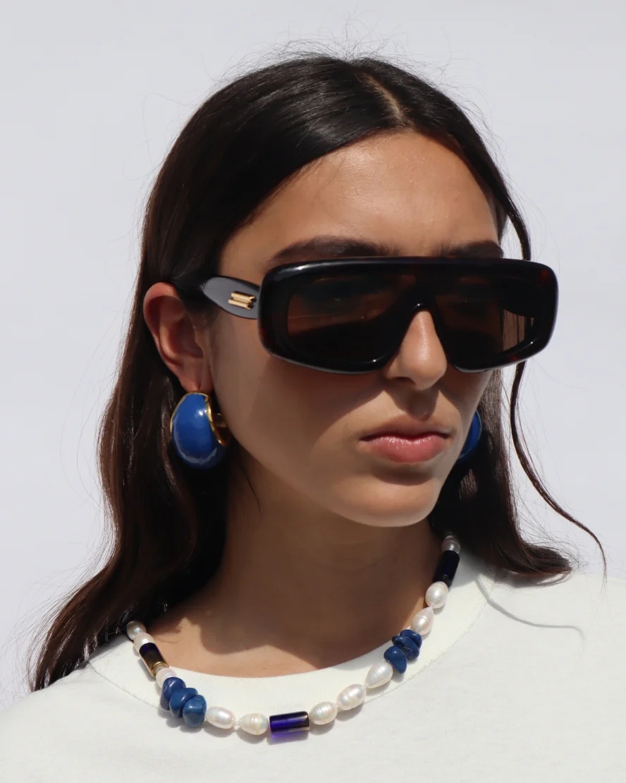 Thiago Earrings in Gold - Image 4