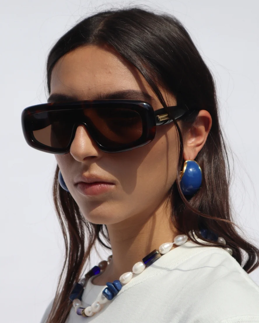 Thiago Earrings in Gold - Image 5
