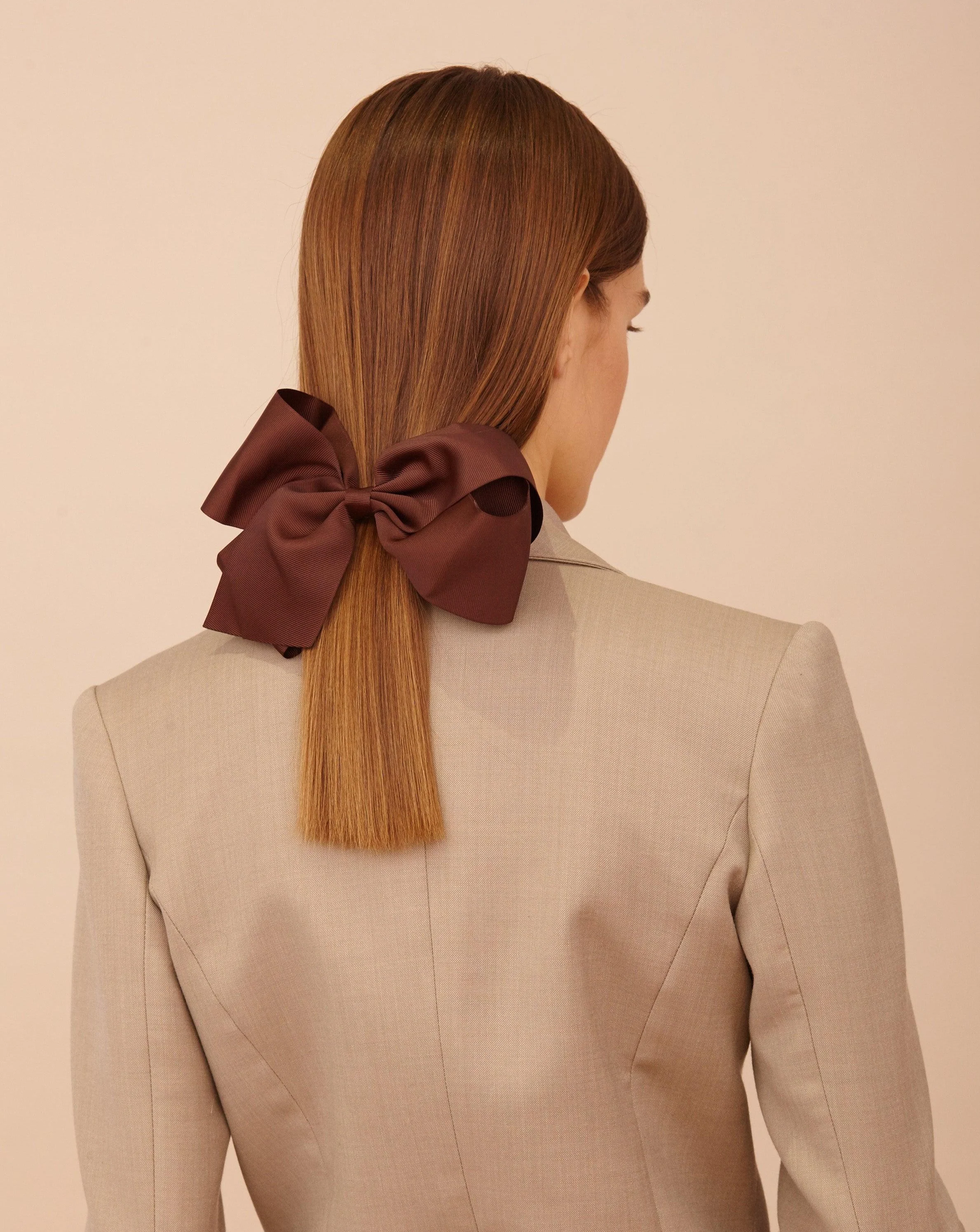 Thora Clip Chocolate - Image 3
