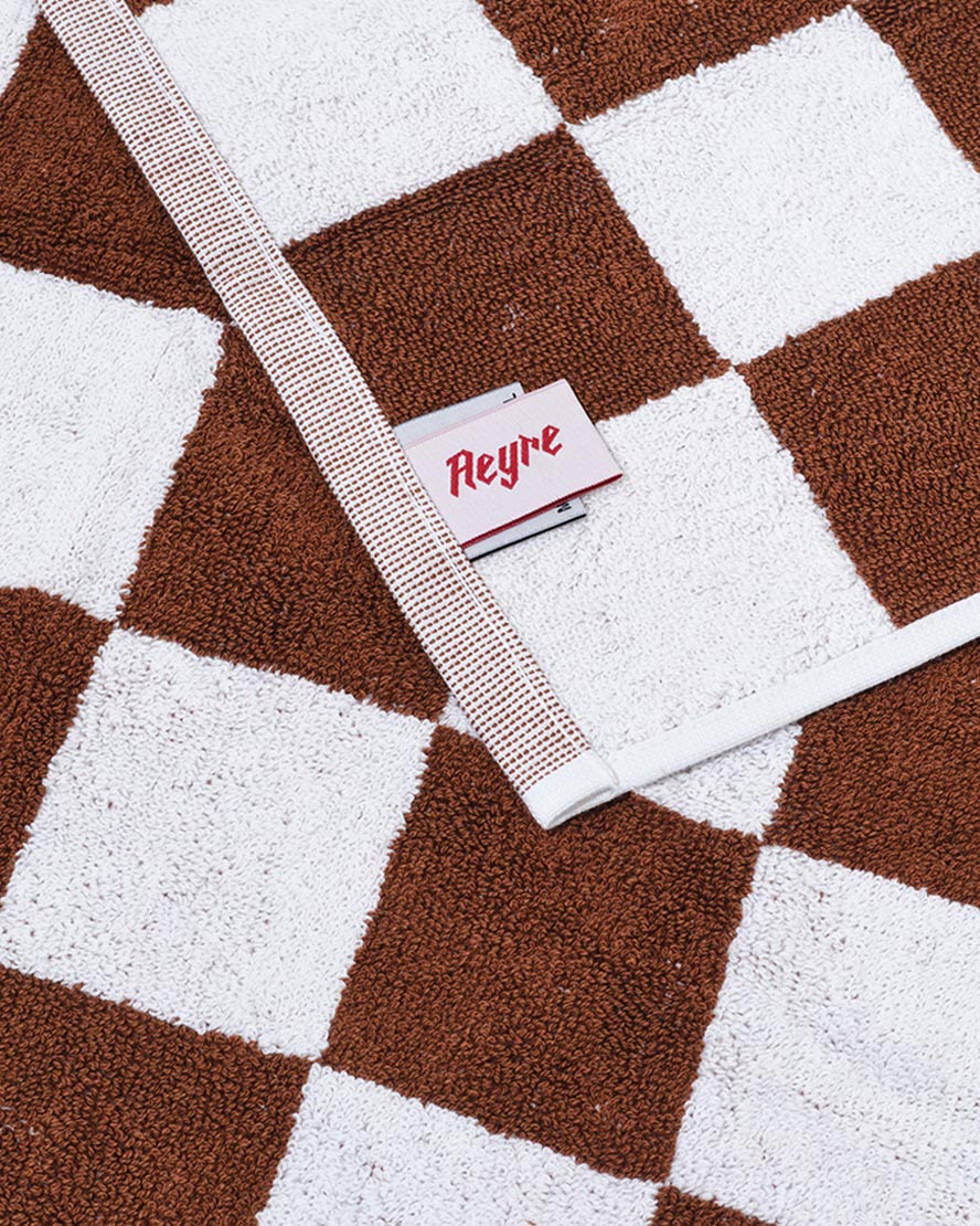 Towel Set Small Check in Brown - Image 5