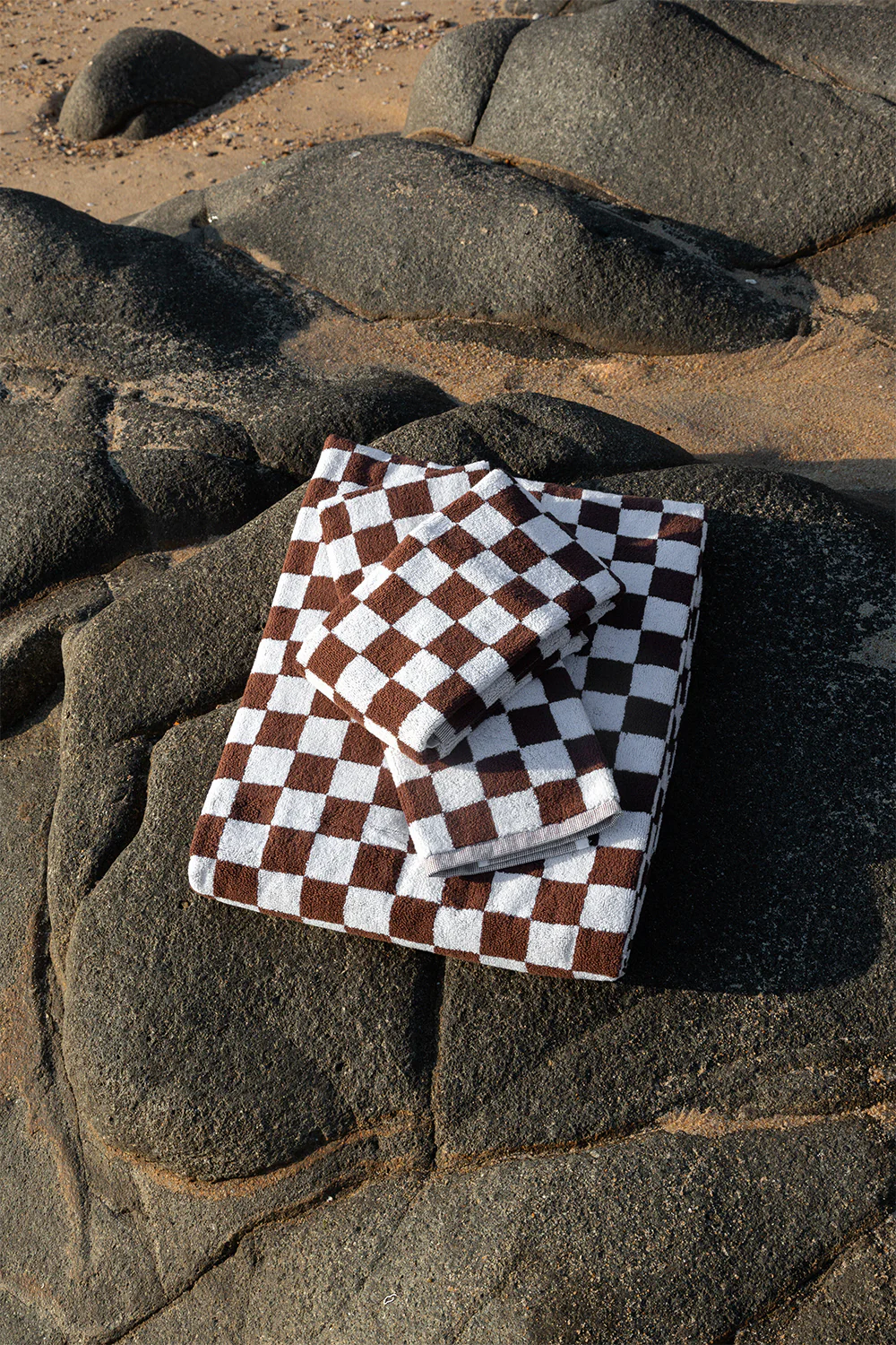 Towel Set Small Check in Brown - Image 6