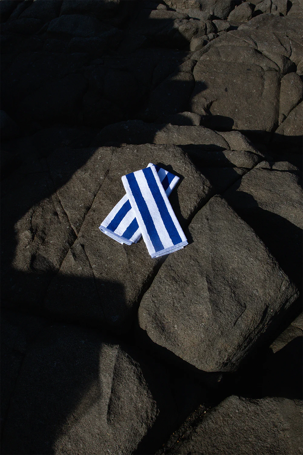 Towel Set Narrow Stripe in Cobalt - Image 8