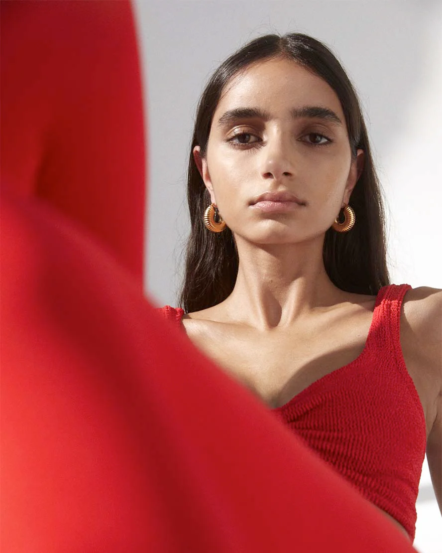 Wanda Earrings in Gold - Image 3