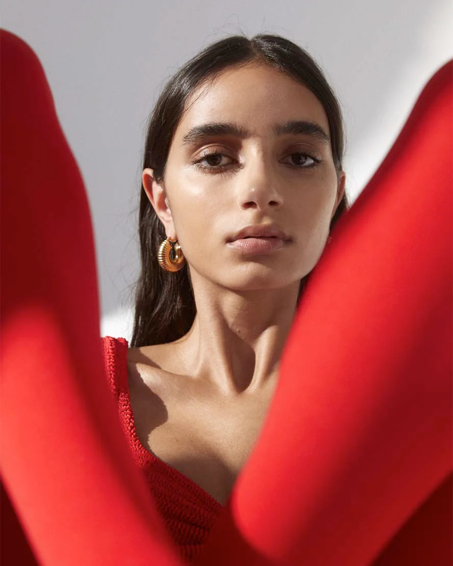 Wanda Earrings in Gold - Image 4