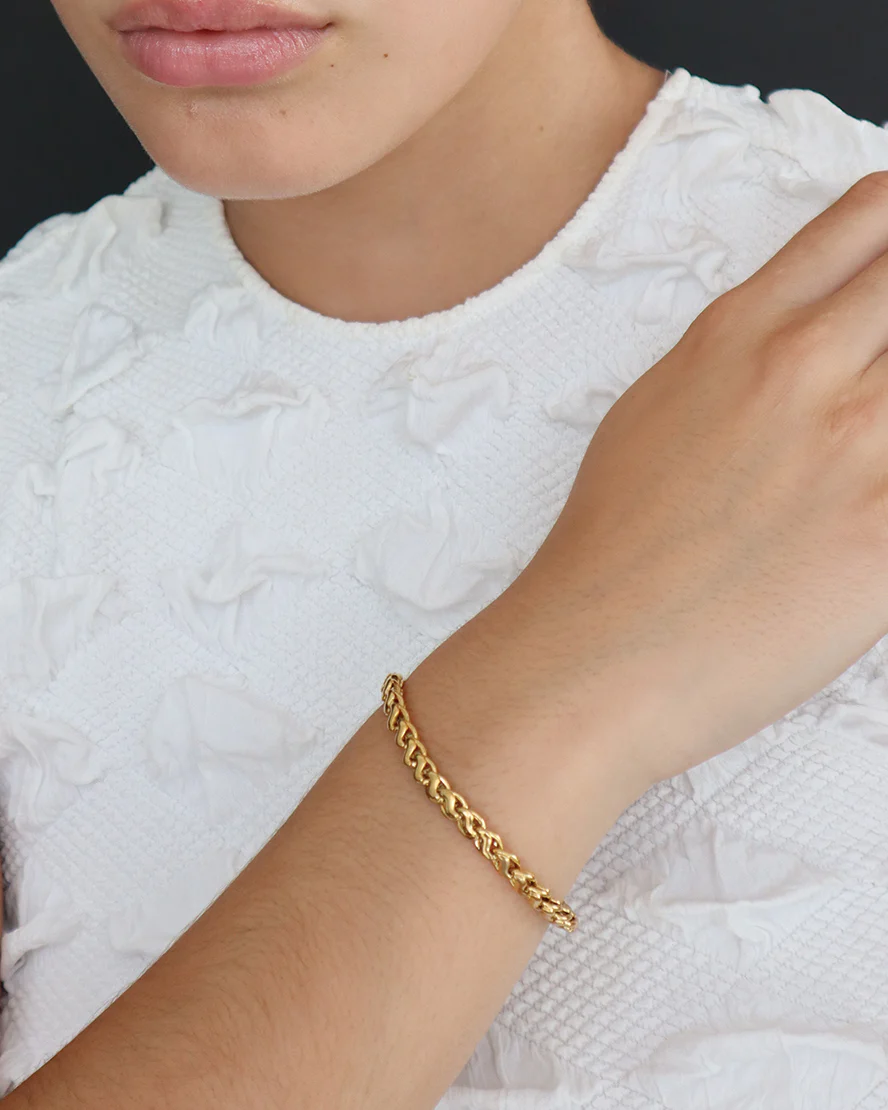 Zoelle Bracelet in Gold - Image 2