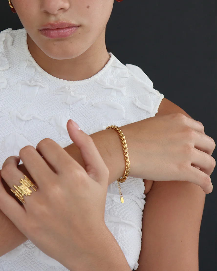 Zoelle Bracelet in Gold - Image 3